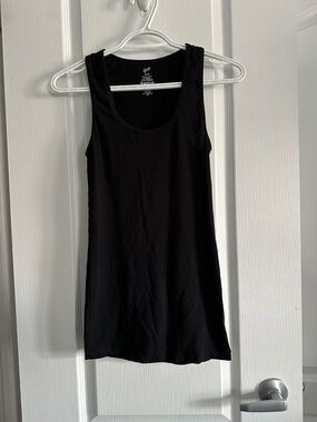Black Sleeveless Scoop Neck Tank top women’s xs summer top